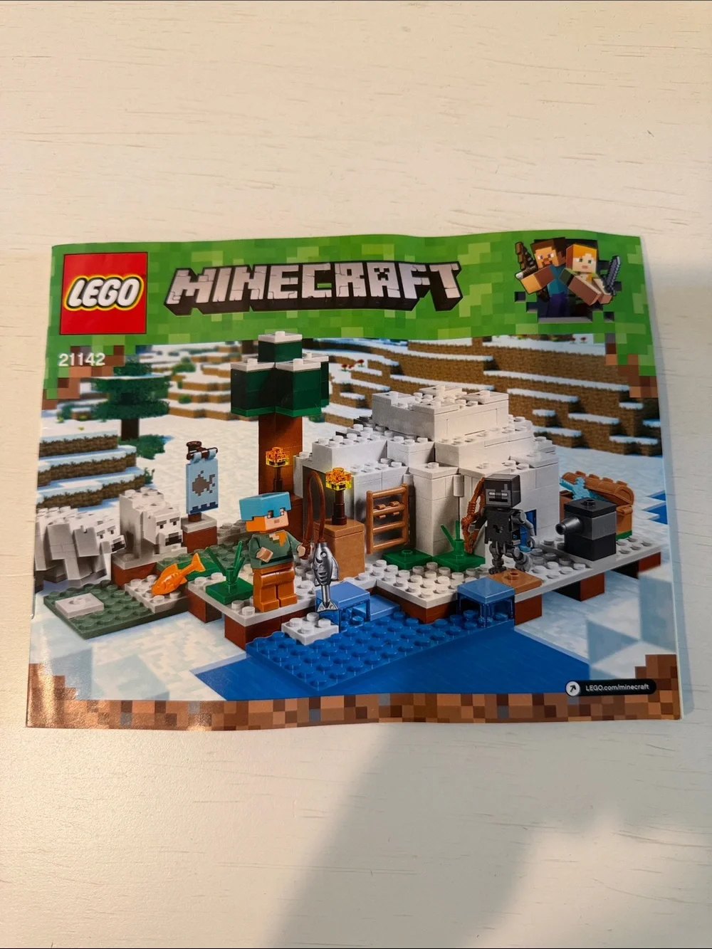LEGO Minecraft The Polar Igloo Set #21142 RETIRED